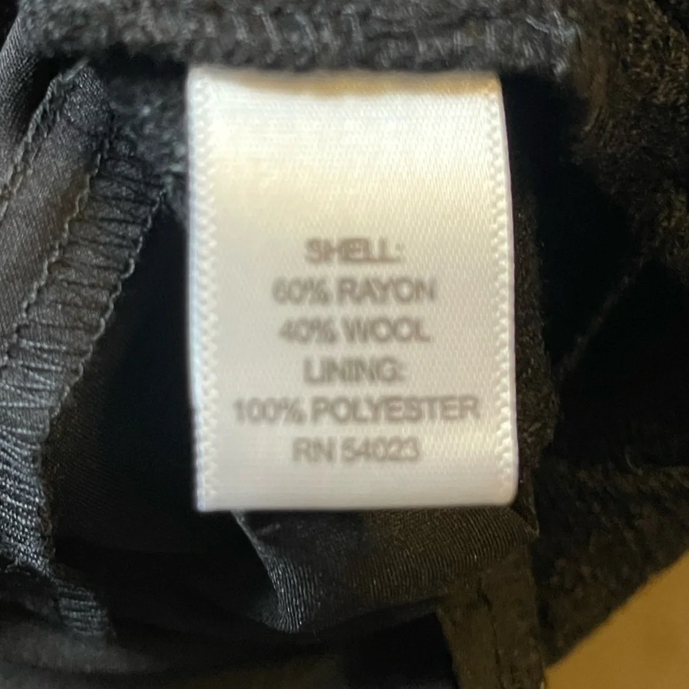 Banana Republic NWT Classic Black Dress - Picture 4 of 5